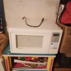 White Emerson Microwave