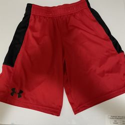 Under Armour Boys Small Shorts 