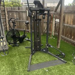 $100 CENTR cable fly