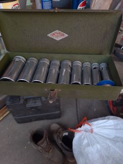 S-k Sackett set 1/2 drive  $40.00