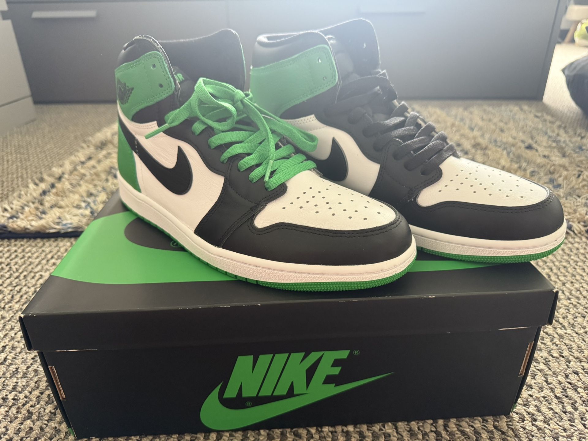 Nike Jordan 1 Lucky Greens