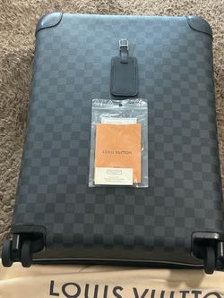 Louis Vuitton Horizon 55 Rolling Luggage