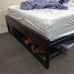 King metal Bed 