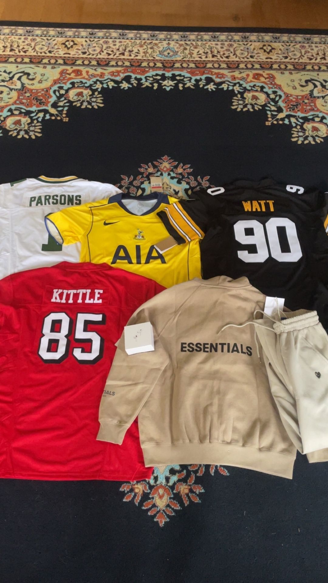 Men’s Clothing Lot 