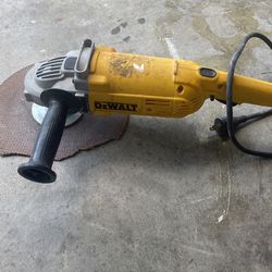 Grinder Dewalt 
