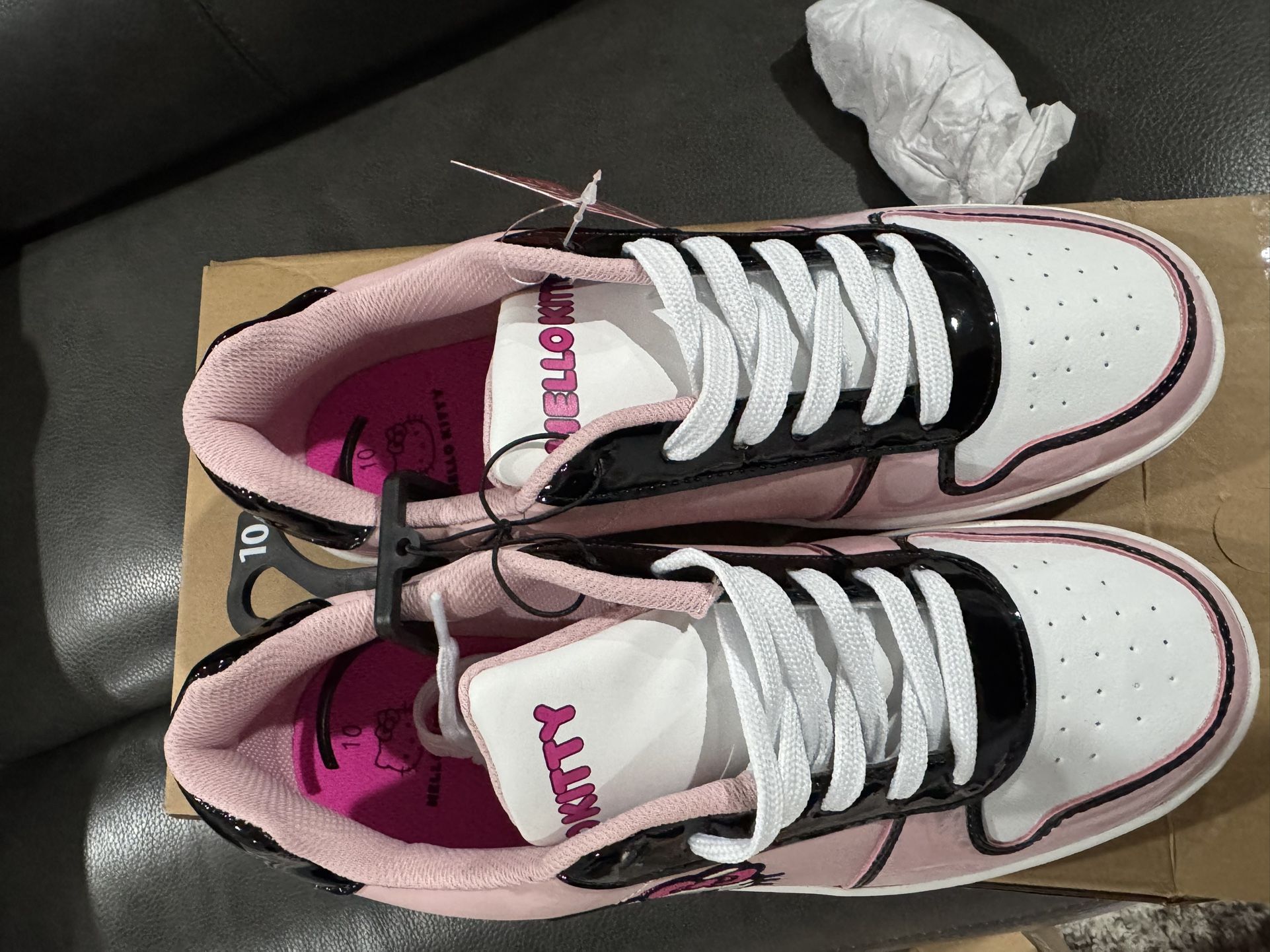 Hello Kitty Shoes Women’s Size 10