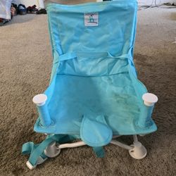 Hiccapop Collapsing Highchair