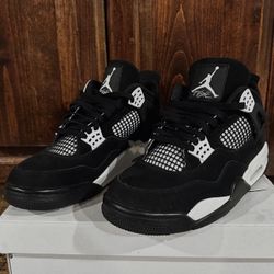 Jordan 4 Retro