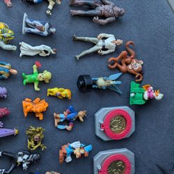 Vintage toy lot - Star Wars, Power Rangers, Flintstones, Gargoyles, Disney, and more