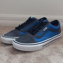Supreme Tribal Charcoal/R Size 10