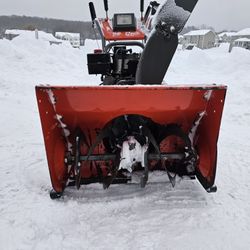 DELIVERY AVAILABLE!! Large Snowblower 27in RUNS GREAT