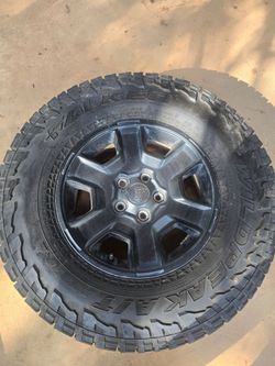 35" Falken tires & 17"OEM jeep rims set of 4 -- $1000 OBO
