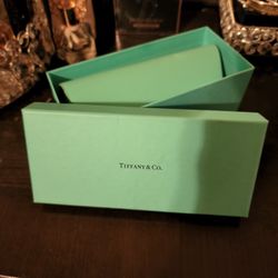 Tiffany & CO SUNGLASSES $200