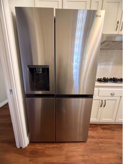 LG Refrigerator Model: LRSXS2706S