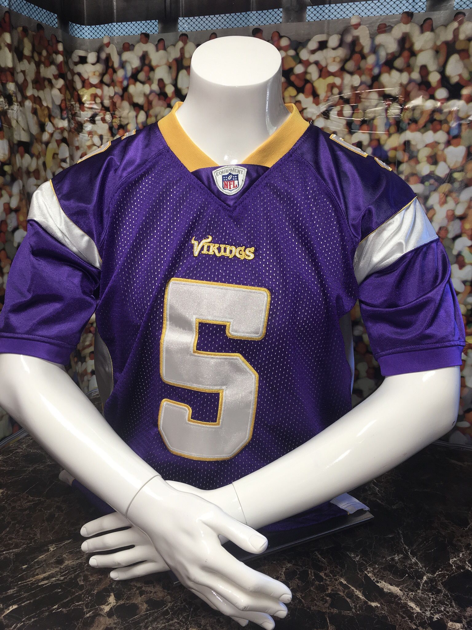 Minnesota Vikings #5 Donovan McNab NFL OnField Reebok Sewn Purple Jersey XL(48) No rips, tears or stains Stitched/sewn Heavyweight type Please see pho