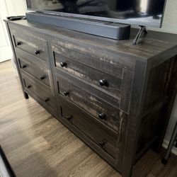 6 Drawer Bedroom Dresser With Storage Drawers Perfect For A 50” TV 