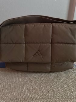 Sport handbag. Cartera tipo sport.