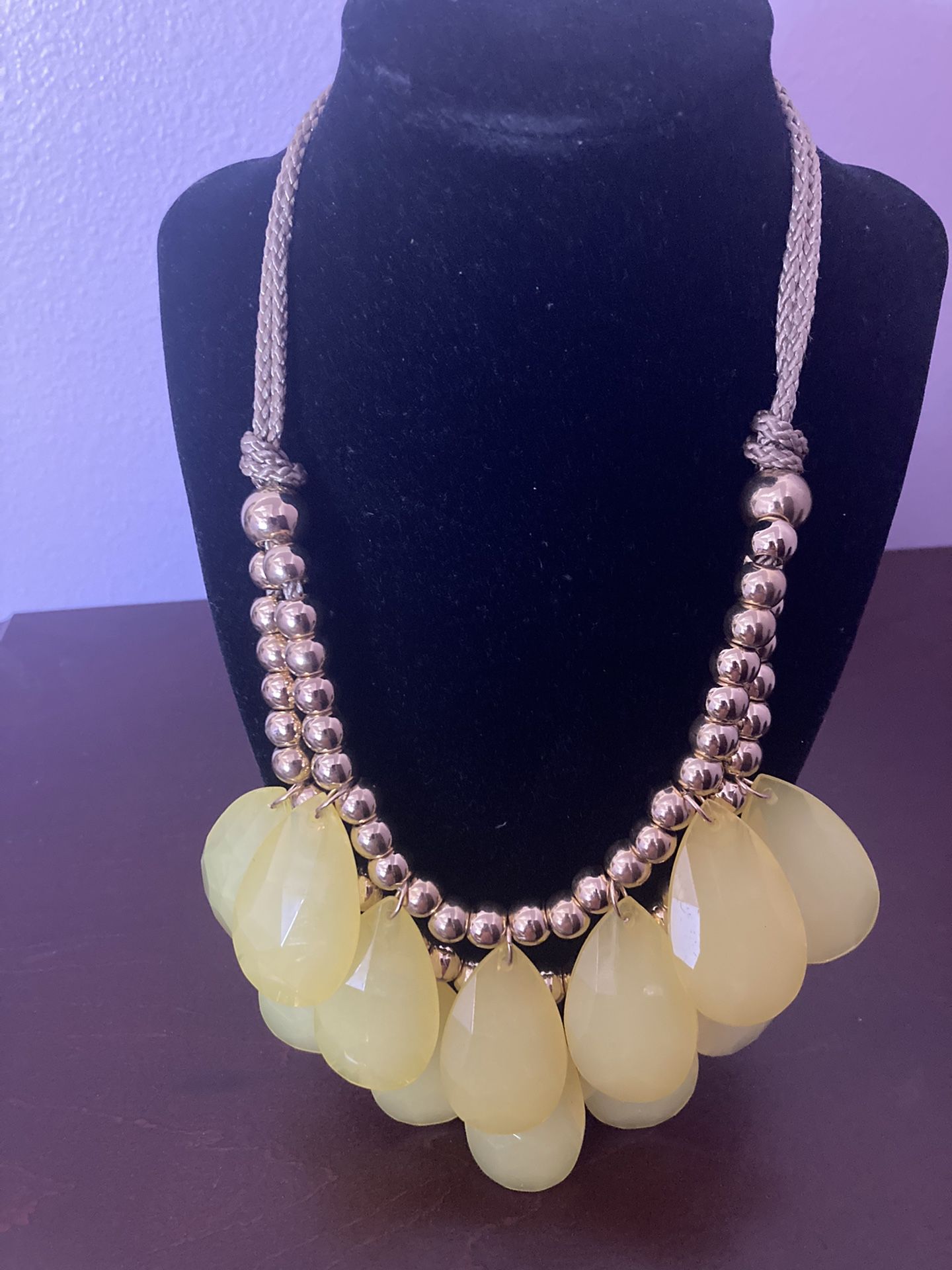 Chunky Gold And Yellow Necklace 