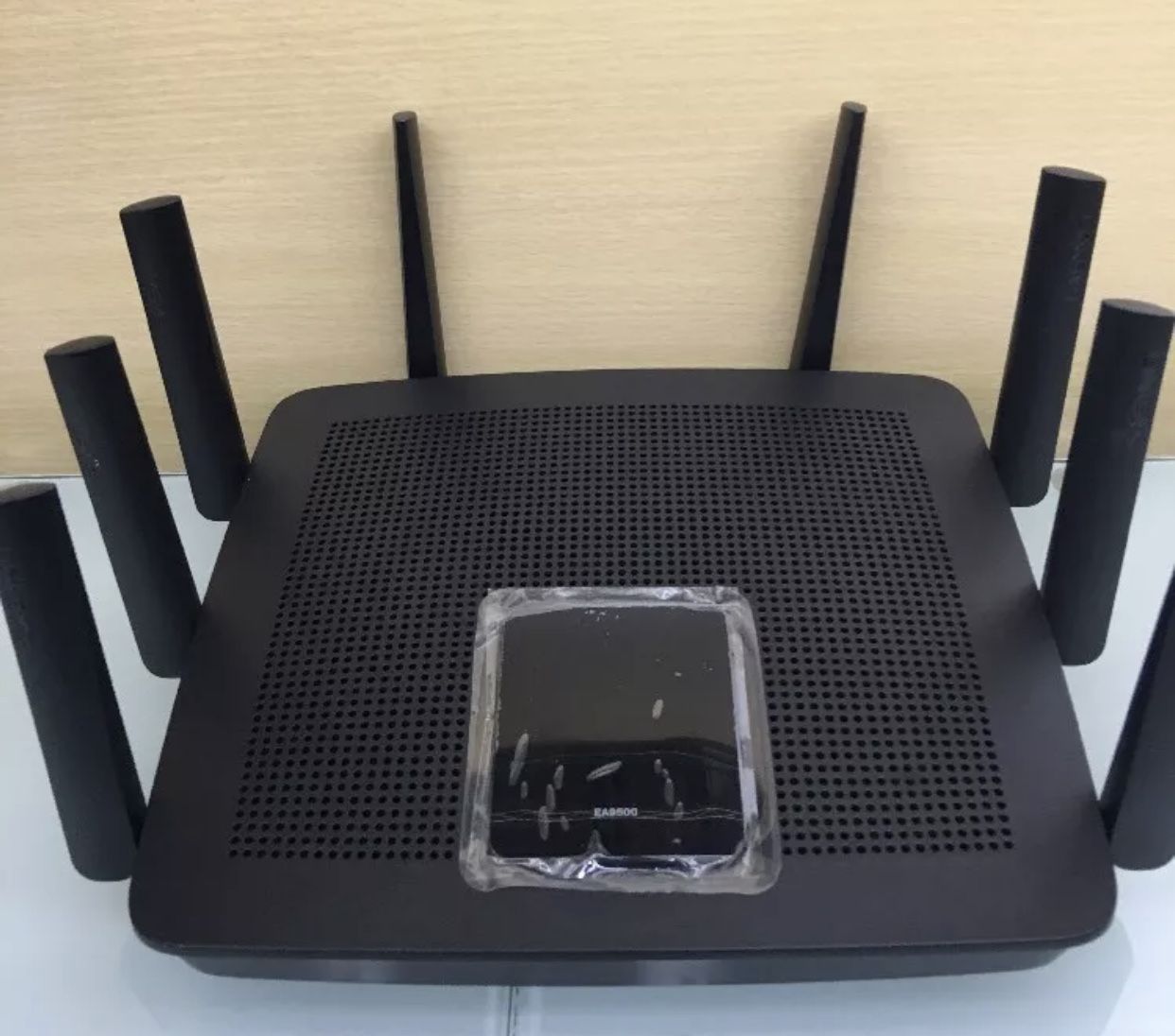 Linksys EA 9500 V2 Router