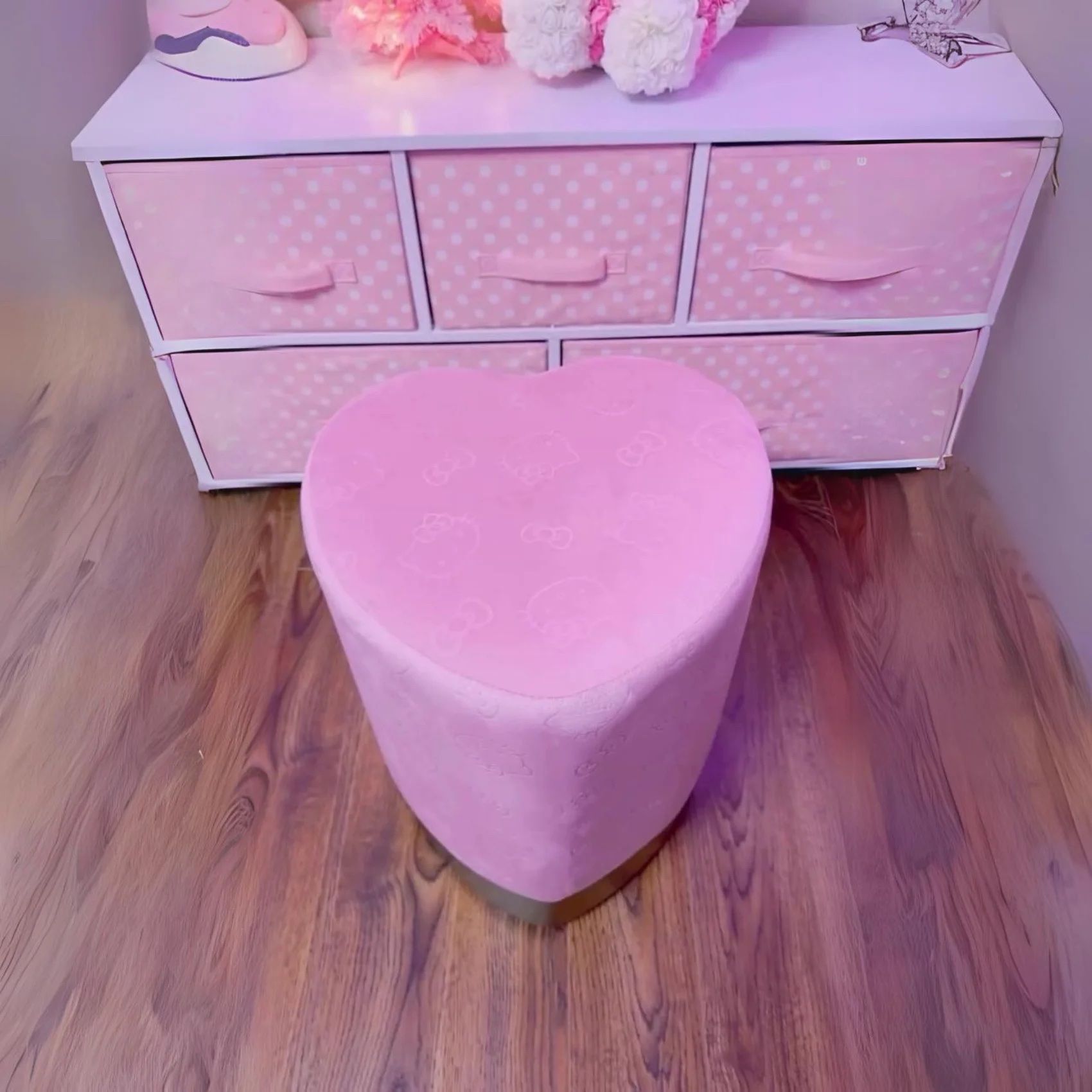 Hello Kitty Ottoman 