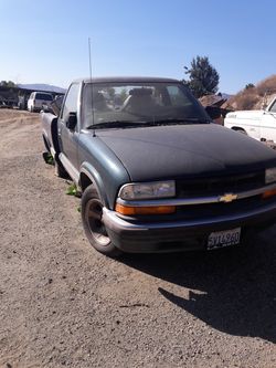 1998 s 10 Chevy parts