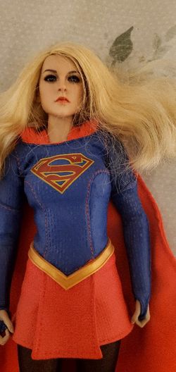 Custom Supergirl 1/6 Scale