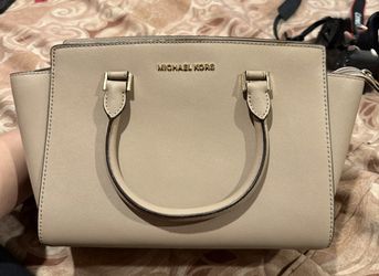 Almost NEW Michael Kors Purse