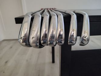 TaylorMade R9 irons