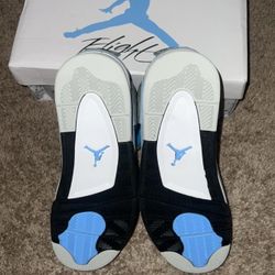 Jordan 4s