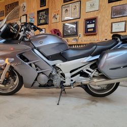2004 Yamaha FJR1300ABS