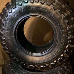 37/13.5/17 lt toyo open country  set of 4 ...askin 400 cash
