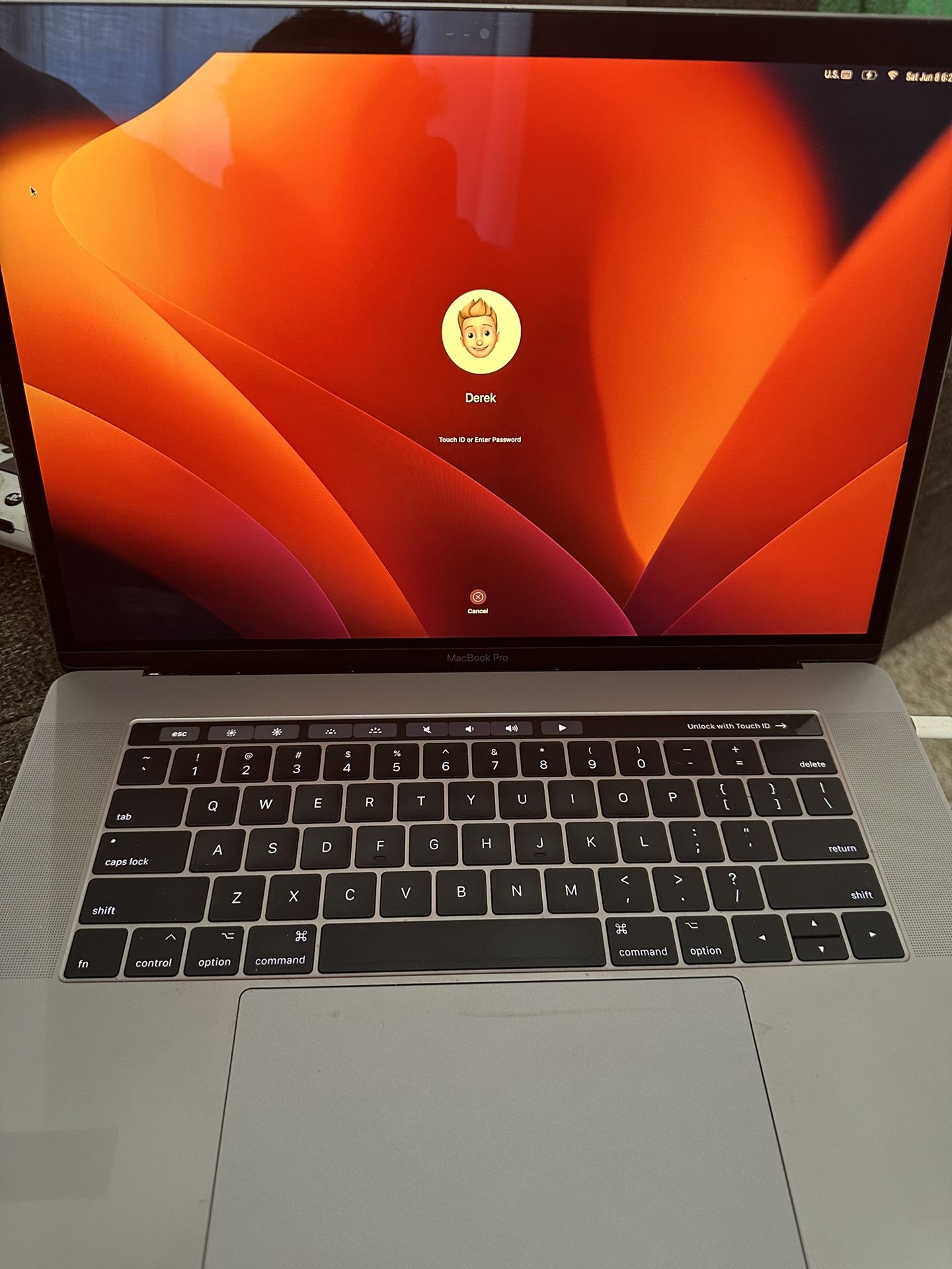 2017 15”  MacBook Pro 2.9 GHz Quad-Core i7