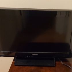 24"' LCD/ACL Panasonic TV