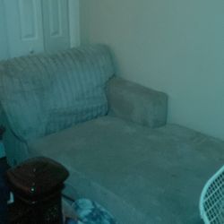 Day Bed,Marble Table and Tempu-Pedic luxeBreeze bed