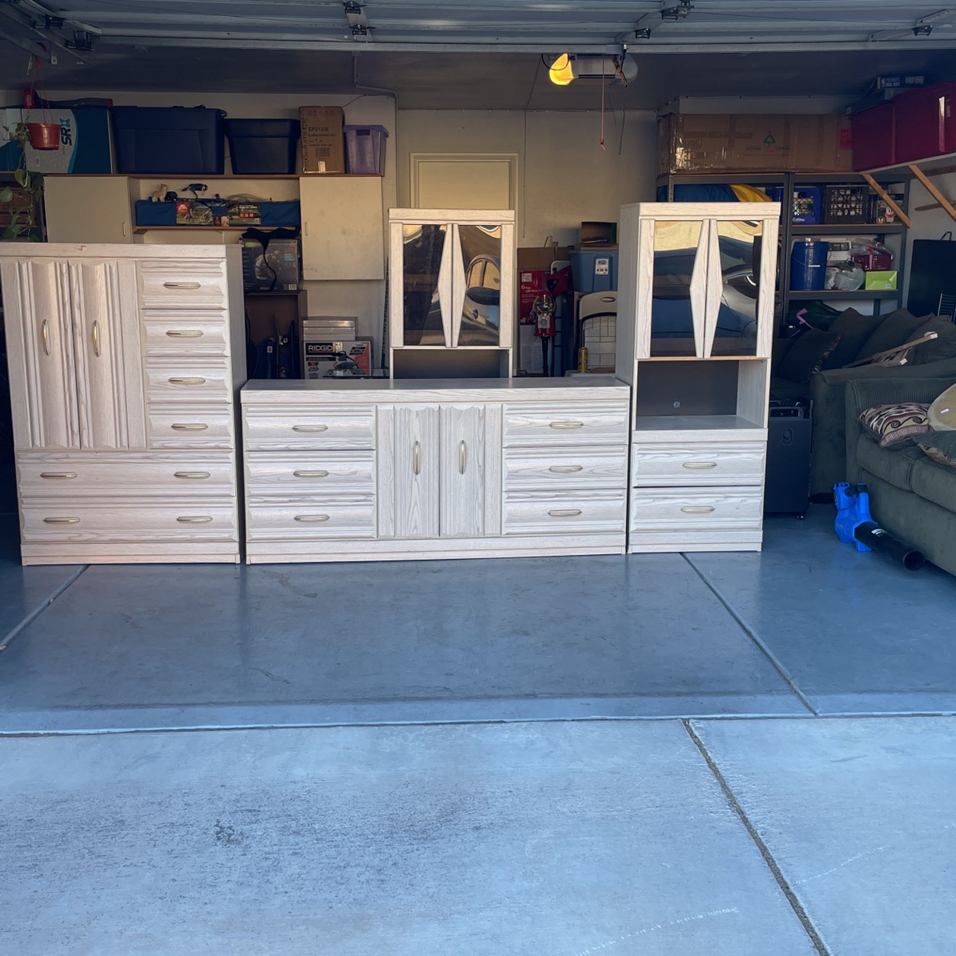 4 Piece Bedroom Set