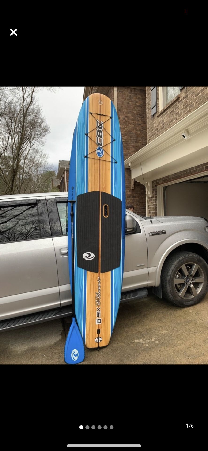 10 ft 6 in Paddle Board w/paddle *Like New*