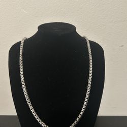 Round box slash cut 925 Italy chain
