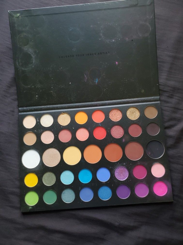 James Charles x Morphe Eyeshadow Palette