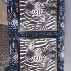 Set of 2 Zebra Paintings – Wall Art