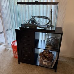 20 Gallon Saltwater Aquarium With Stand