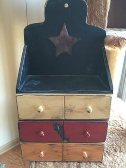 Small cabinet Americana