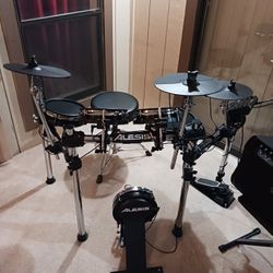 Alexis SURGE Mesh Electronic Drumset W/Simmons DA-2110 Drum Monitor 