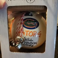 MAGNOLIA LANE GATORS UF FLORIDA FOOTBALL ORNAMENT
