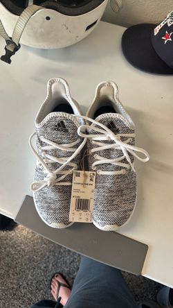 Adidas cloud foam shoes