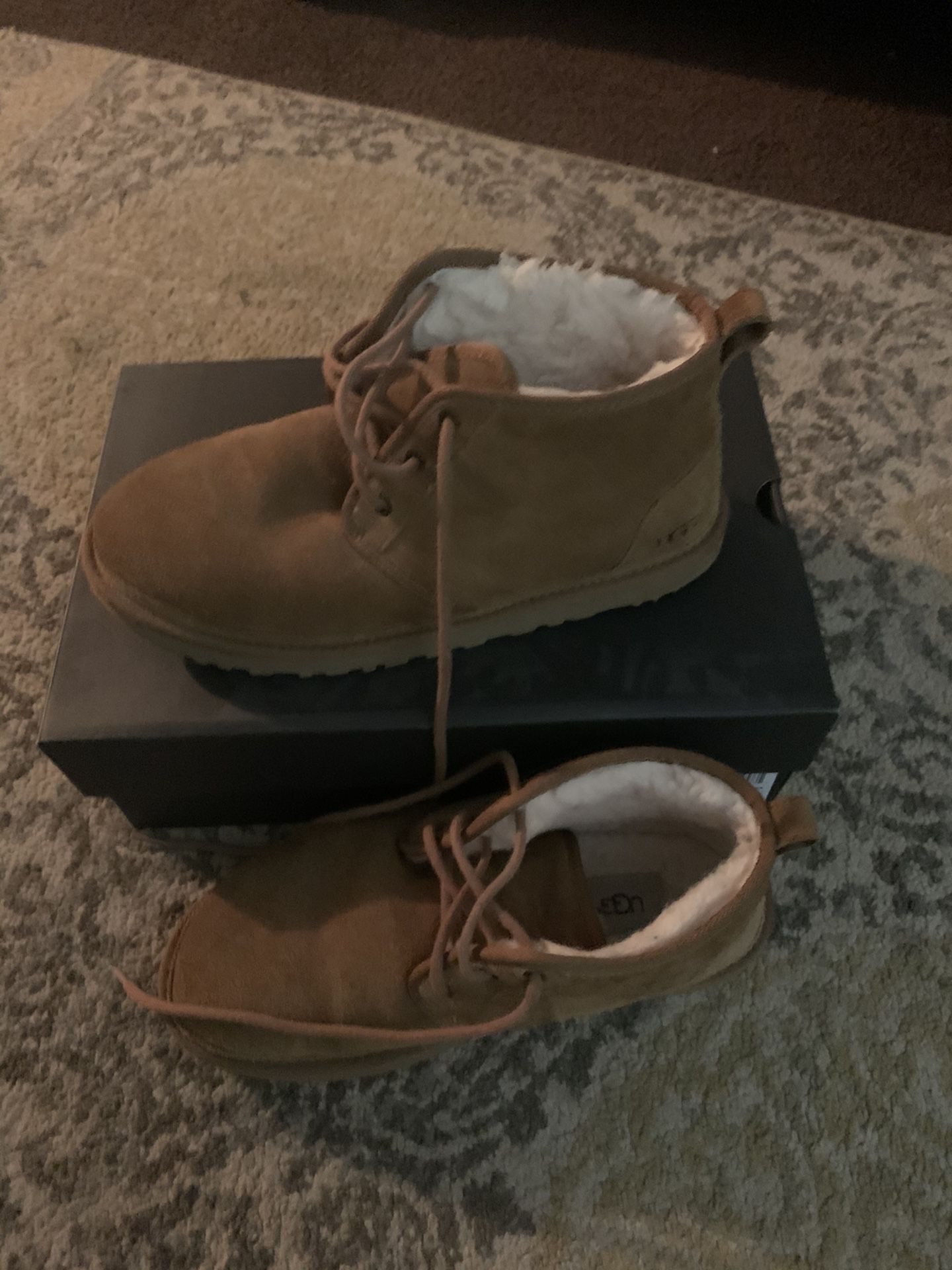 Mens Uggs For 85 Wore 1 Time