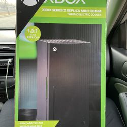 Xbox Mini Fridge 