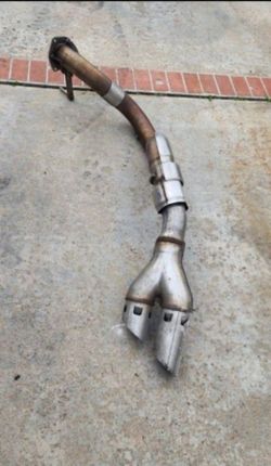 Ford F250 exhaust pipe
