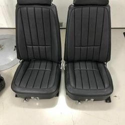 I do custom seats