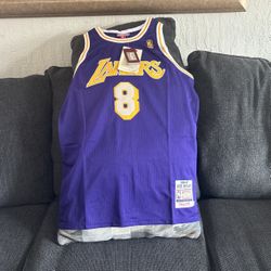 Lakers Jersey Size XL 3X And M S