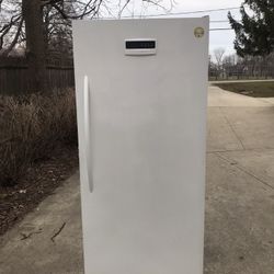 Frigidaire Frost Free Freezer - 21 cu.ft